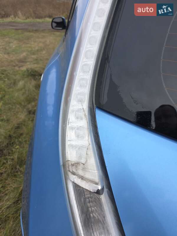 Хэтчбек Nissan Leaf 2013 в Полтаве
