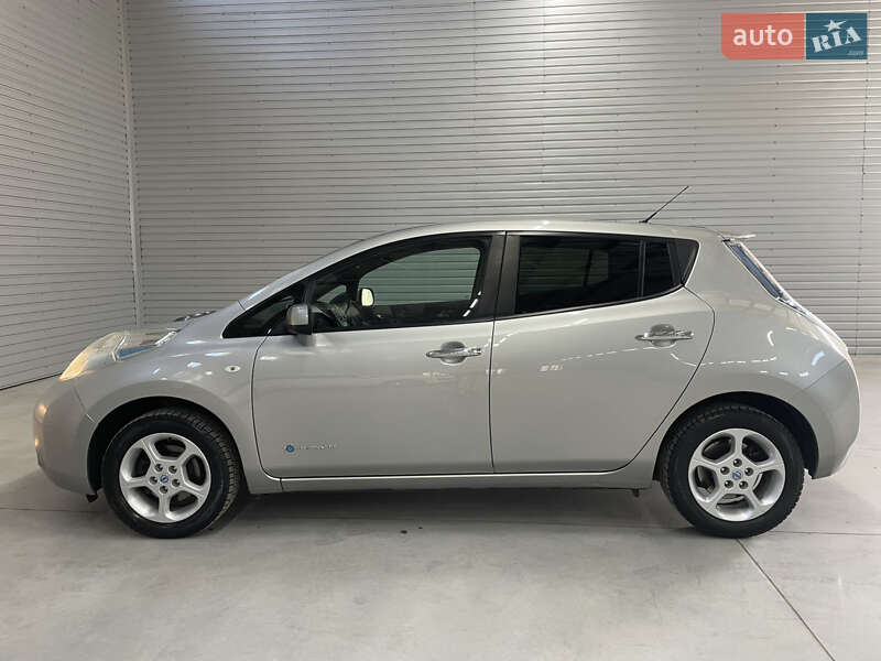 Хэтчбек Nissan Leaf 2013 в Стрые