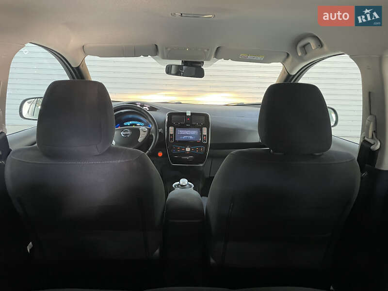 Хэтчбек Nissan Leaf 2013 в Стрые