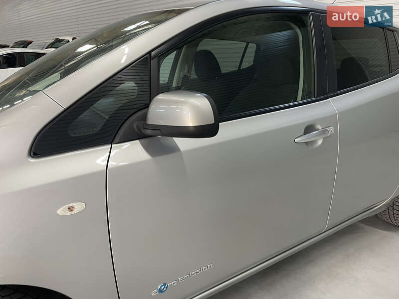 Хэтчбек Nissan Leaf 2013 в Стрые