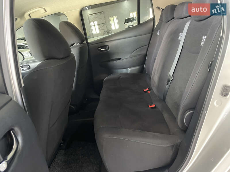 Хэтчбек Nissan Leaf 2013 в Стрые