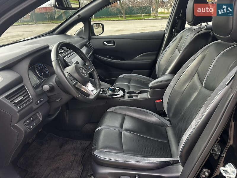 Хэтчбек Nissan Leaf 2018 в Первомайске