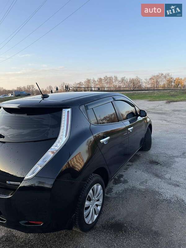 Хэтчбек Nissan Leaf 2015 в Харькове