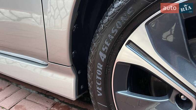 Хетчбек Nissan Leaf 2021 в Києві фото 8 Хетчбек Nissan Leaf 2021 в Києві