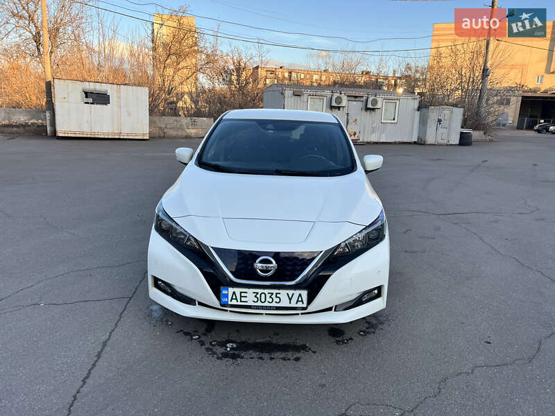Хетчбек Nissan Leaf 2018 в Кривому Розі фото 2 Хетчбек Nissan Leaf 2018 в Кривому Розі
