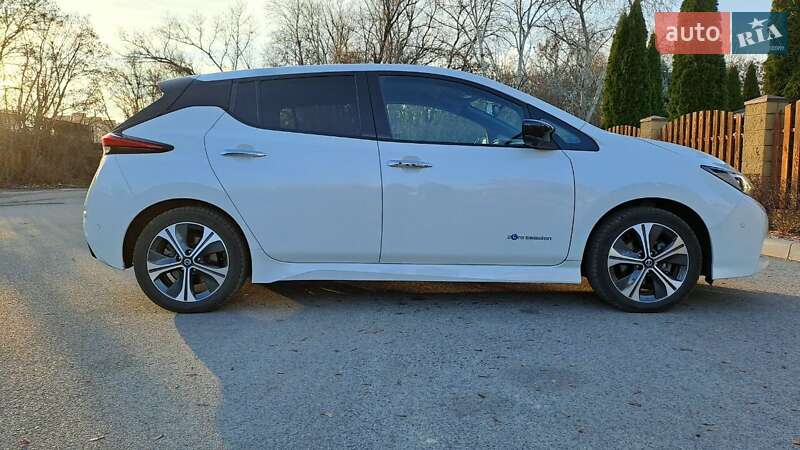 Хетчбек Nissan Leaf 2018 в Дніпрі фото 9 Хетчбек Nissan Leaf 2018 в Дніпрі