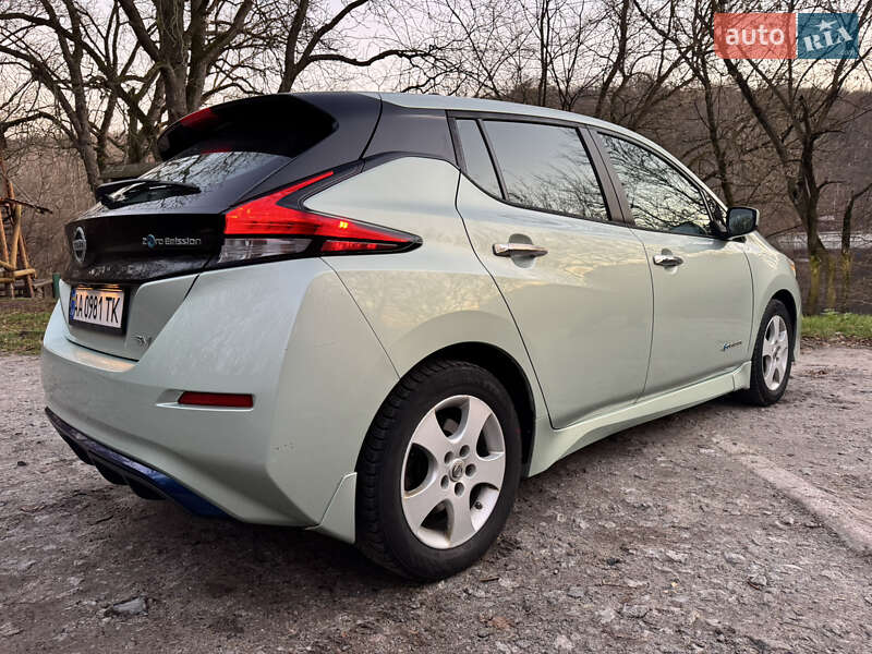 Хэтчбек Nissan Leaf 2018 в Киеве фото 14 Хэтчбек Nissan Leaf 2018 в Киеве