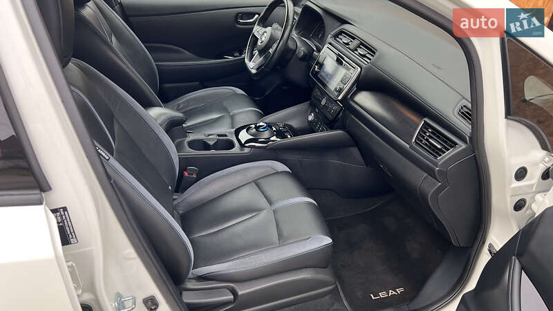 Хетчбек Nissan Leaf 2018 в Дніпрі фото 14 Хетчбек Nissan Leaf 2018 в Дніпрі