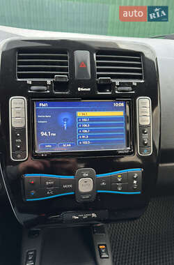 Хэтчбек Nissan Leaf 2013 в Житомире
