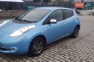 Хетчбек Nissan Leaf 2012 в Івано-Франківську