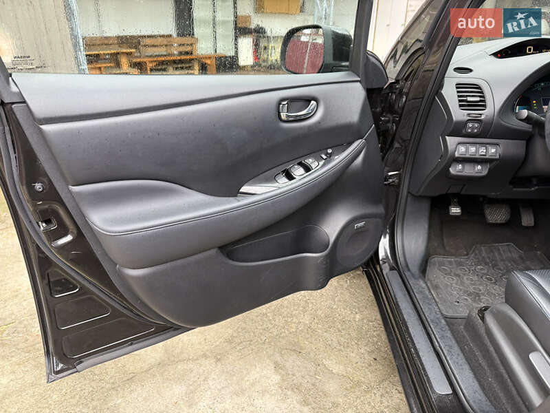 Хэтчбек Nissan Leaf 2016 в Умани фото 70 Хэтчбек Nissan Leaf 2016 в Умани