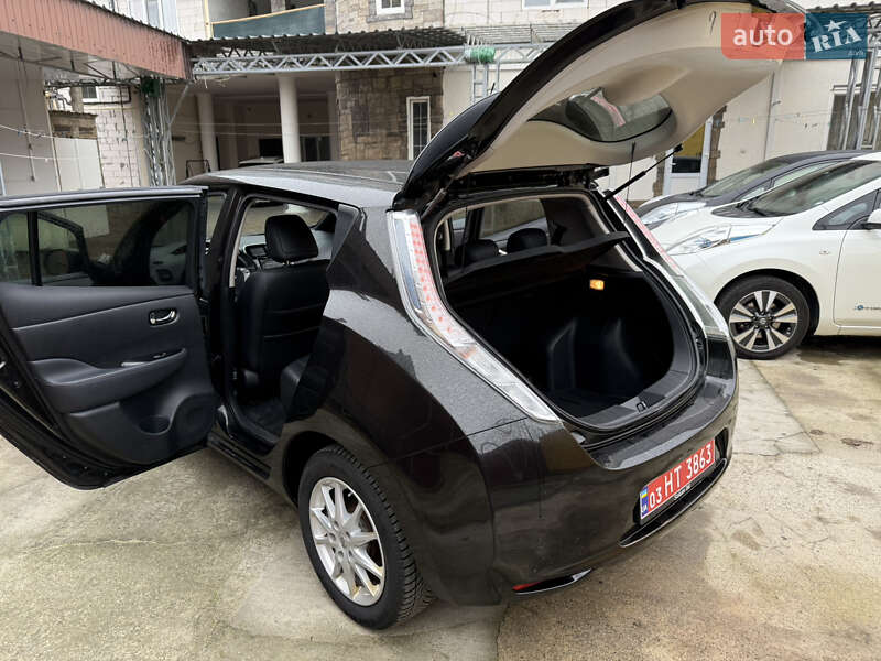 Хэтчбек Nissan Leaf 2016 в Умани фото 101 Хэтчбек Nissan Leaf 2016 в Умани
