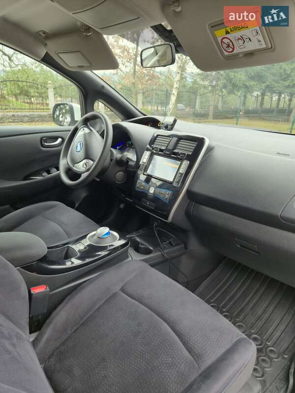 Хетчбек Nissan Leaf 2015 в Золочеві фото 17 Хетчбек Nissan Leaf 2015 в Золочеві