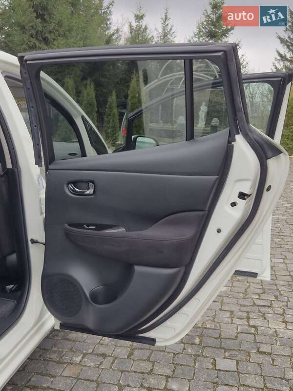 Хетчбек Nissan Leaf 2015 в Золочеві фото 31 Хетчбек Nissan Leaf 2015 в Золочеві