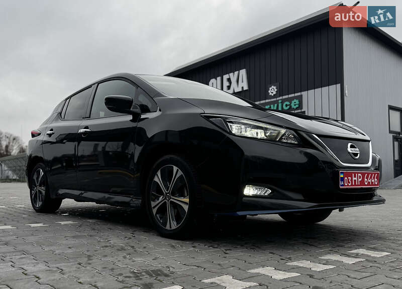 Хэтчбек Nissan Leaf 2021 в Владимире