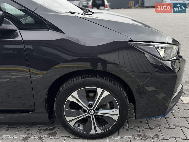 Хэтчбек Nissan Leaf 2021 в Владимире