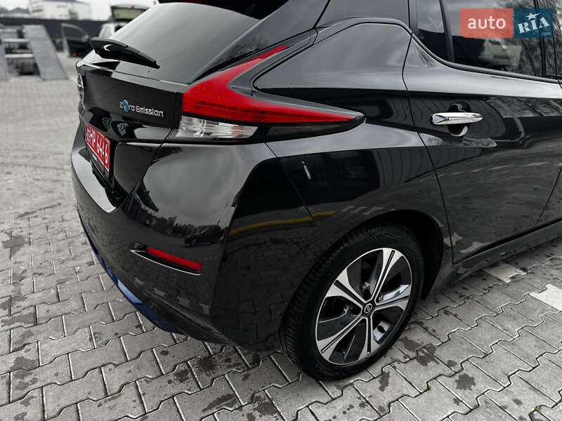 Хэтчбек Nissan Leaf 2021 в Владимире