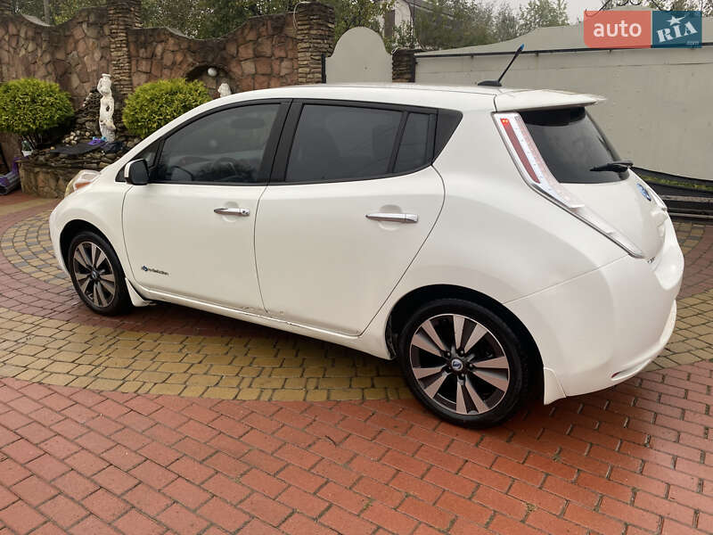 Хэтчбек Nissan Leaf 2014 в Хмельницком