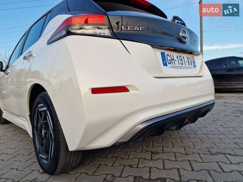 Хетчбек Nissan Leaf 2022 в Вінниці