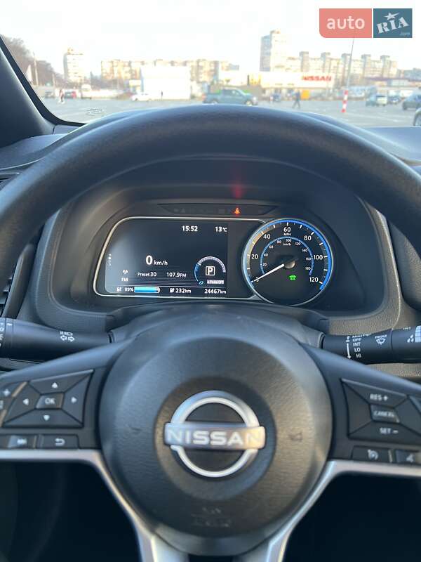 Хэтчбек Nissan Leaf 2023 в Одессе