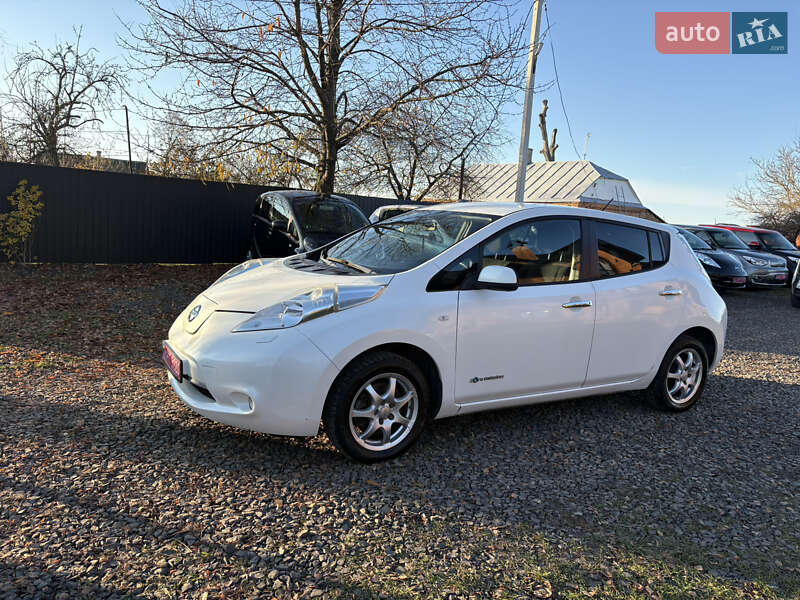 Хэтчбек Nissan Leaf 2014 в Луцке