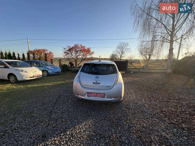 Хэтчбек Nissan Leaf 2015 в Луцке