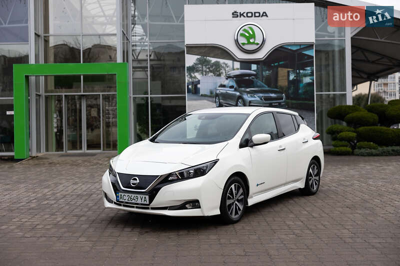 Хэтчбек Nissan Leaf 2018 в Луцке