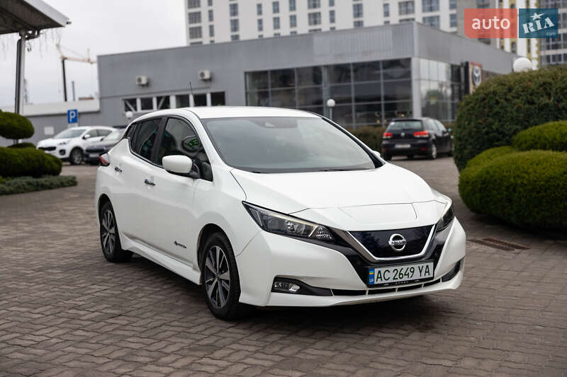 Хэтчбек Nissan Leaf 2018 в Луцке