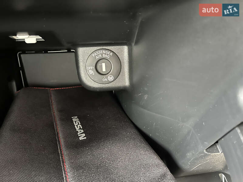 Хэтчбек Nissan Leaf 2021 в Бродах