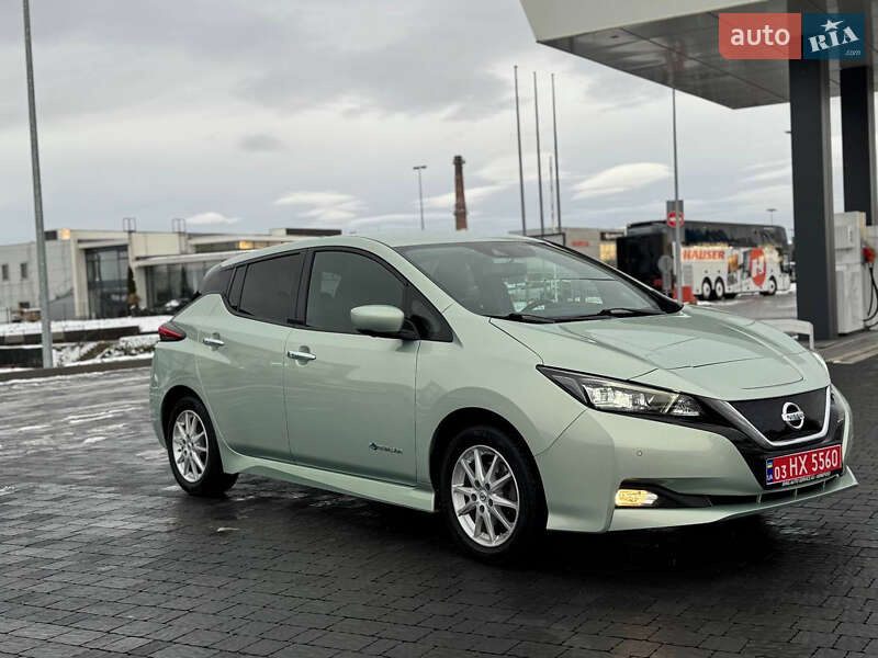 Хэтчбек Nissan Leaf 2018 в Львове