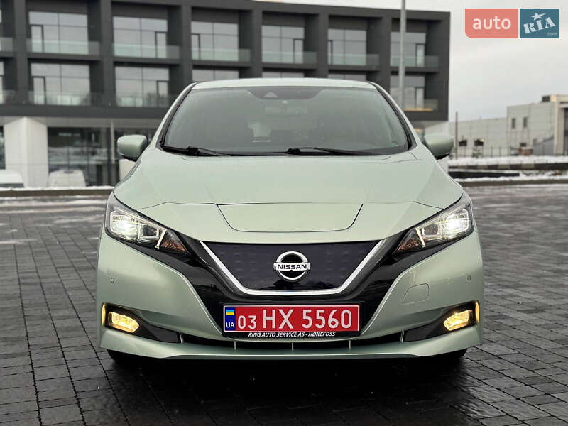 Хэтчбек Nissan Leaf 2018 в Львове