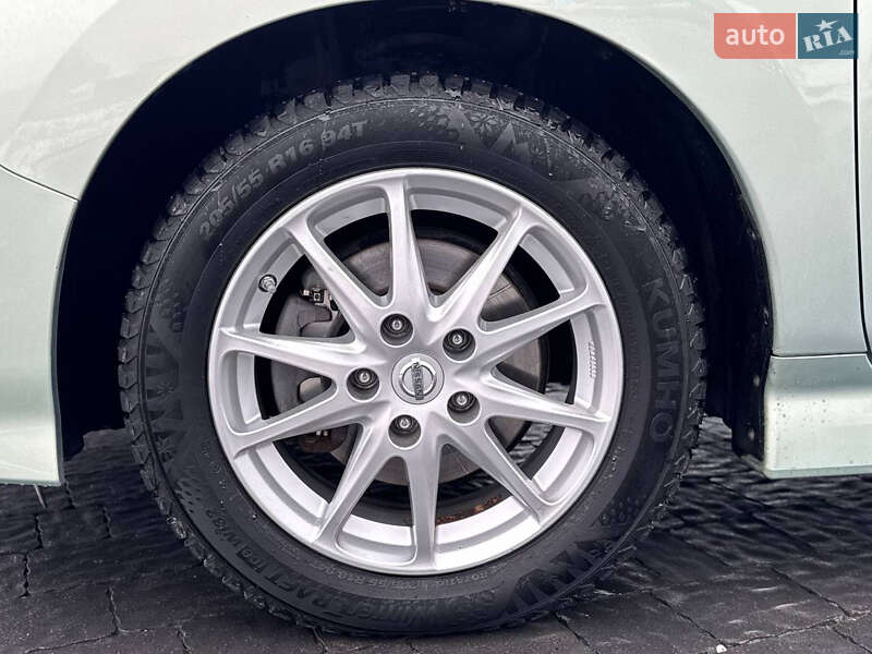 Хэтчбек Nissan Leaf 2018 в Львове