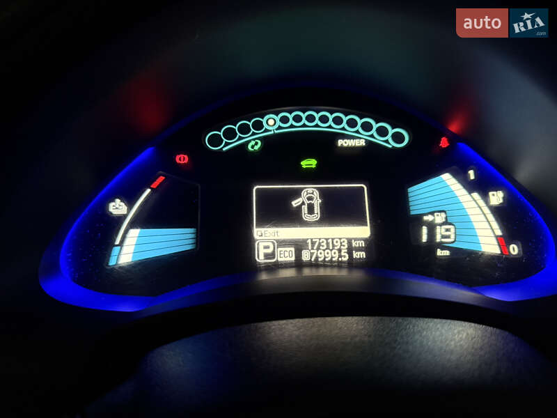 Хэтчбек Nissan Leaf 2016 в Умани фото 111 Хэтчбек Nissan Leaf 2016 в Умани