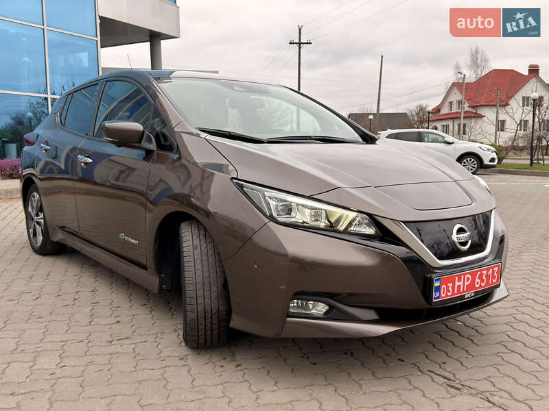 Хэтчбек Nissan Leaf 2018 в Ковеле