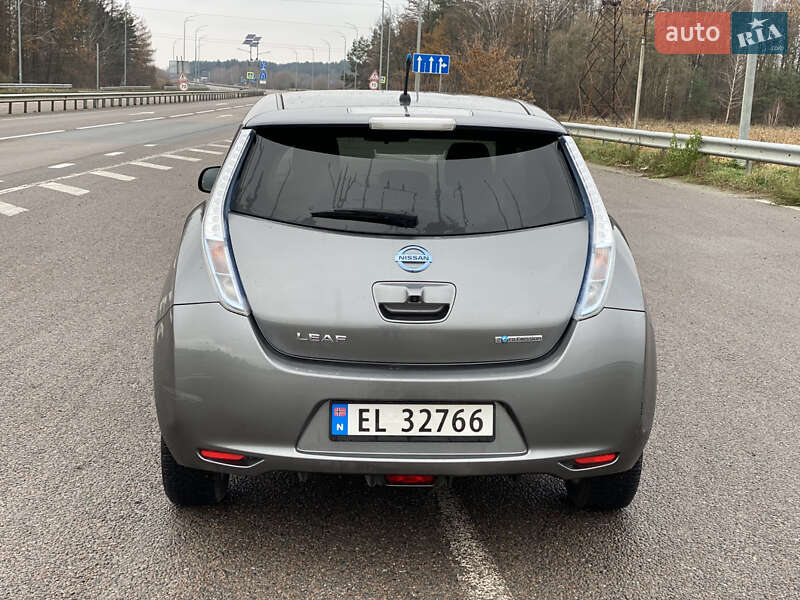Хэтчбек Nissan Leaf 2014 в Радивилове
