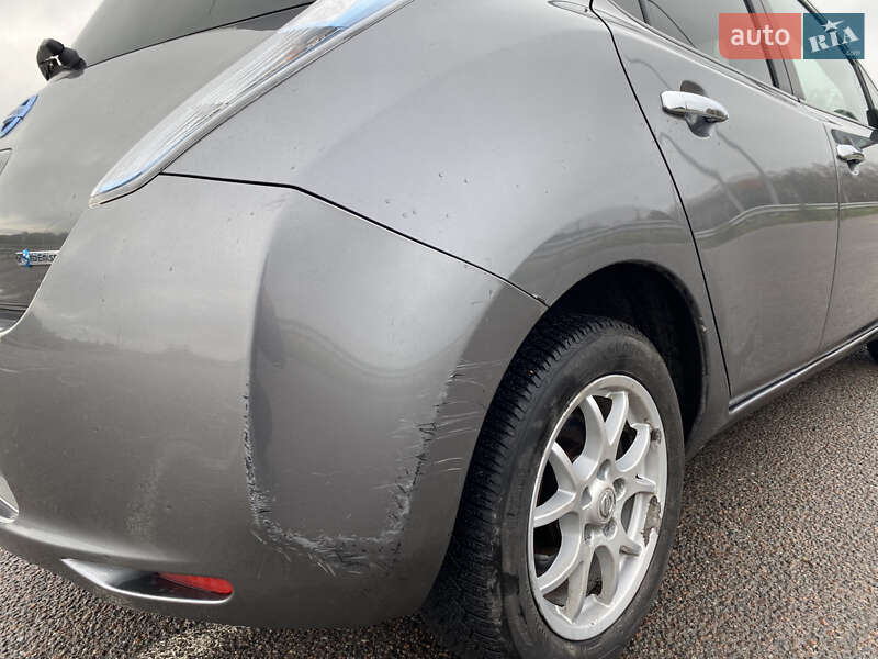 Хэтчбек Nissan Leaf 2014 в Радивилове