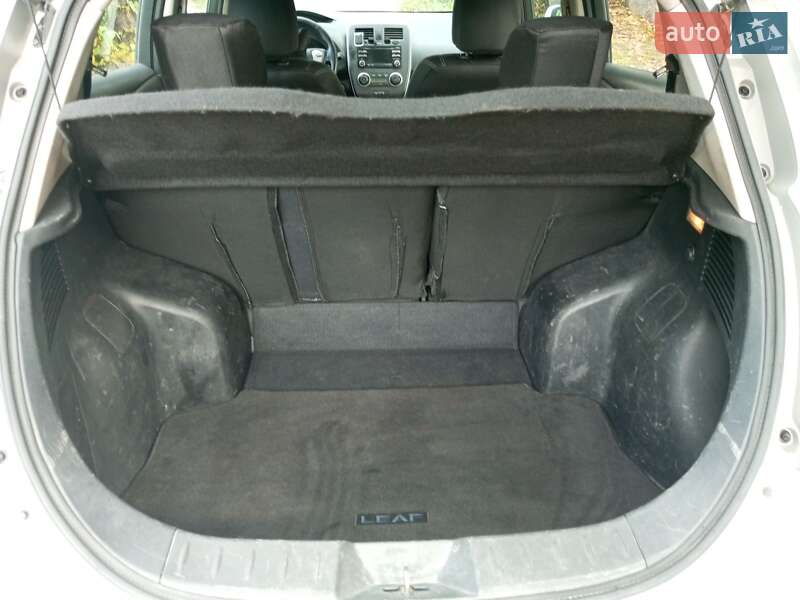Хэтчбек Nissan Leaf 2014 в Киеве