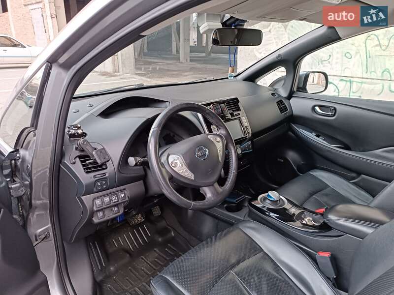 Хетчбек Nissan Leaf 2014 в Тернополі