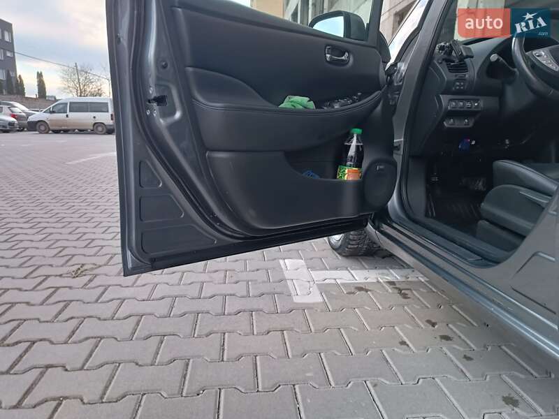 Хетчбек Nissan Leaf 2014 в Тернополі