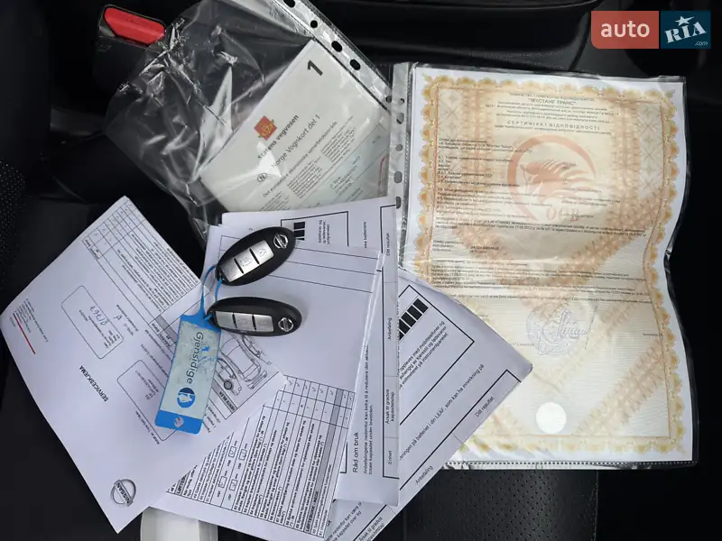 Хэтчбек Nissan Leaf 2014 в Тернополе документ 2 фото Хэтчбек Nissan Leaf 2014 в Тернополе документ