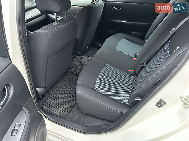 Хэтчбек Nissan Leaf 2018 в Киеве