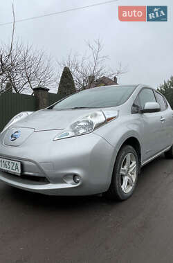 Хэтчбек Nissan Leaf 2014 в Львове