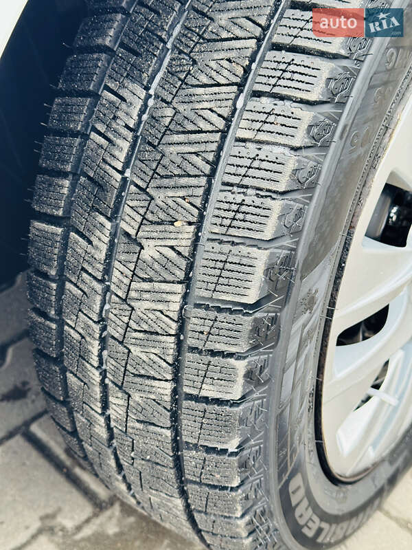 Хэтчбек Nissan Leaf 2015 в Житомире фото 17 Хэтчбек Nissan Leaf 2015 в Житомире