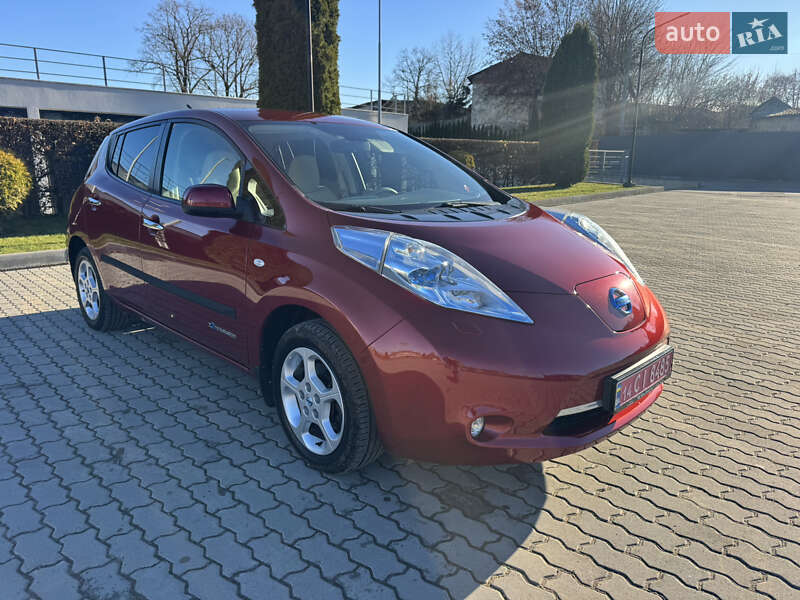 Хетчбек Nissan Leaf 2012 в Яворові