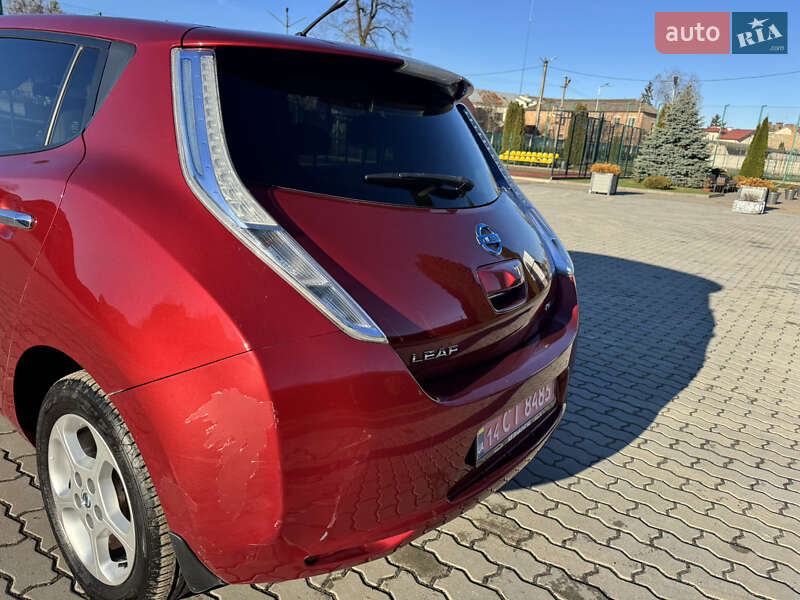 Хетчбек Nissan Leaf 2012 в Яворові