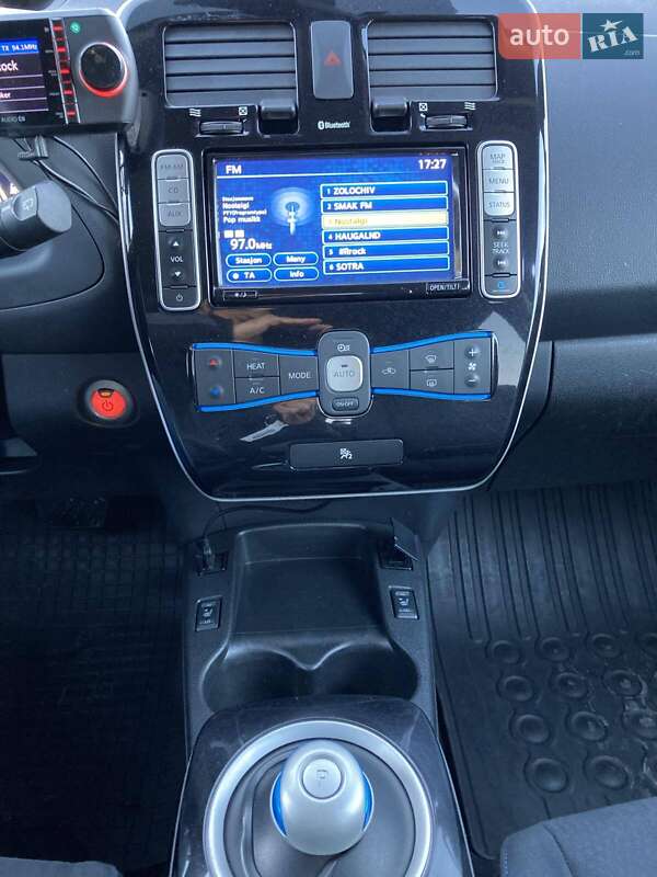 Хэтчбек Nissan Leaf 2014 в Тернополе