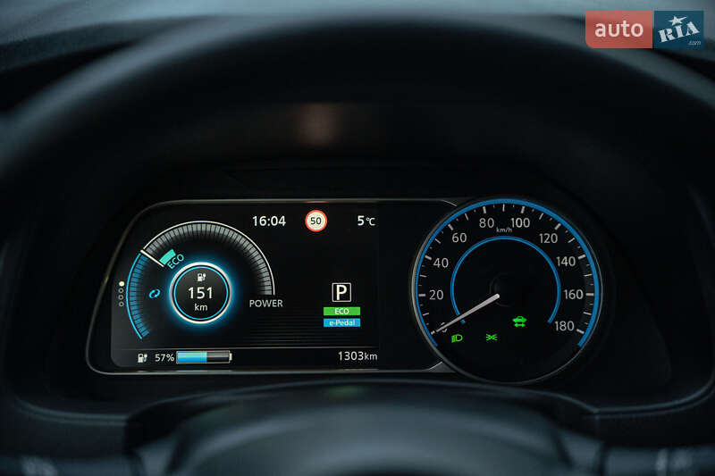 Хэтчбек Nissan Leaf 2023 в Черновцах