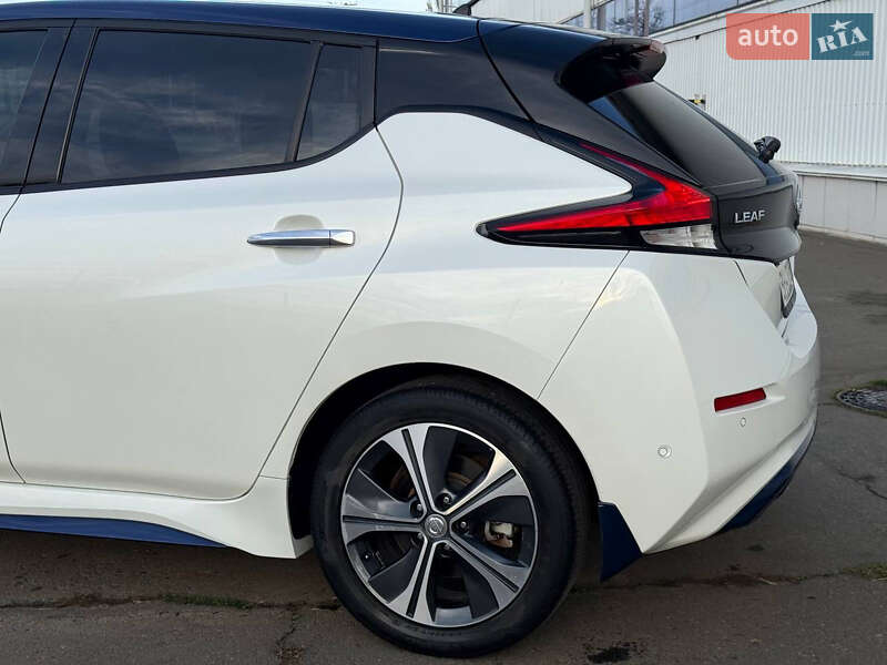 Хэтчбек Nissan Leaf 2018 в Белгороде-Днестровском фото 9 Хэтчбек Nissan Leaf 2018 в Белгороде-Днестровском