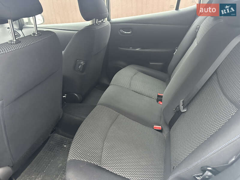 Хэтчбек Nissan Leaf 2013 в Одессе