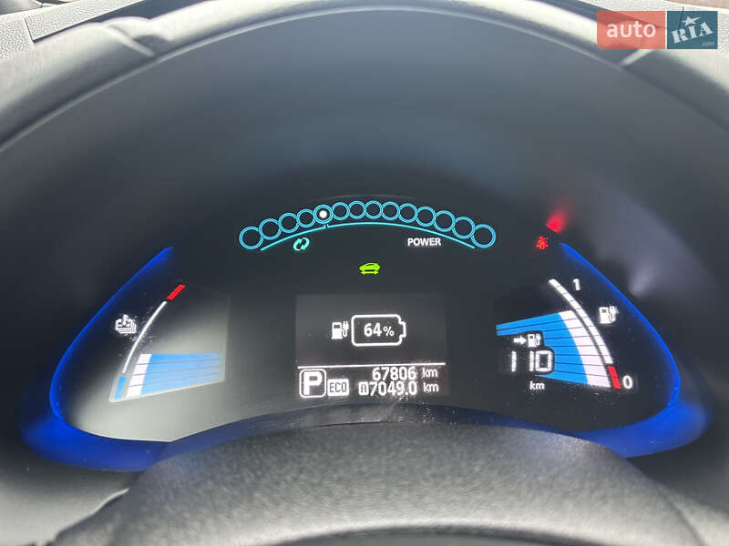 Хэтчбек Nissan Leaf 2013 в Одессе